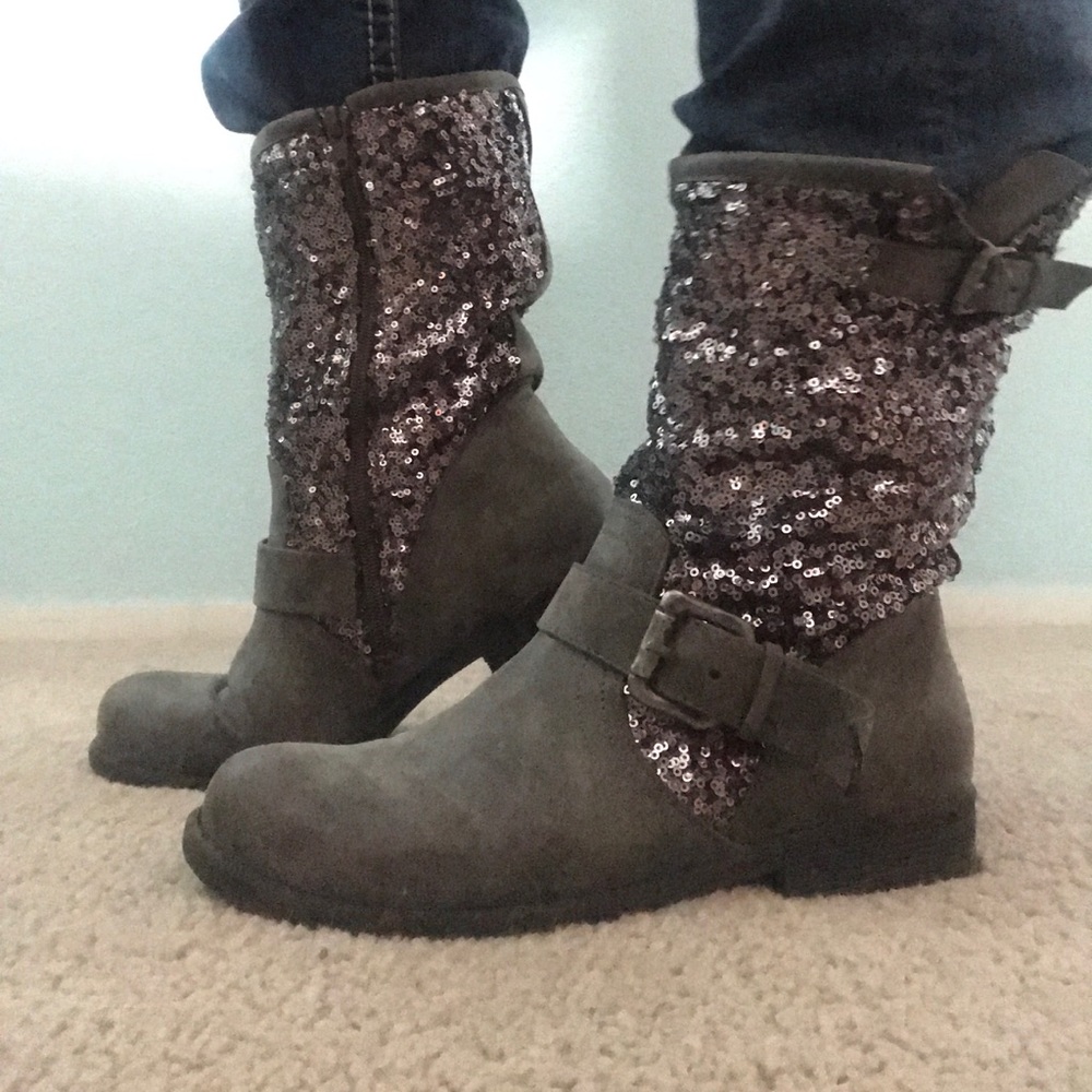 Union bay sequence boots.